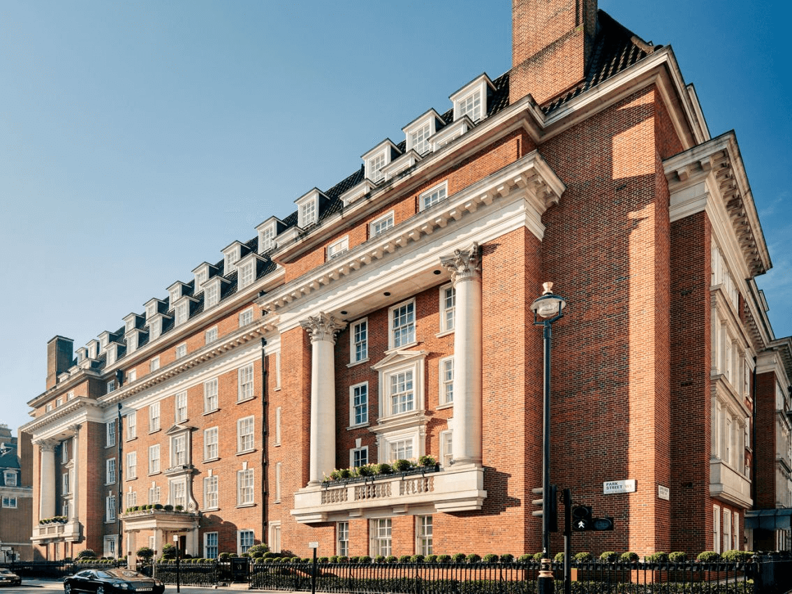 A splendid view of the 47 Park St Grand Residence by Marriott, a prestigious and luxurious accommodation option in London, showcasing its elegant facade and prime location in the city.